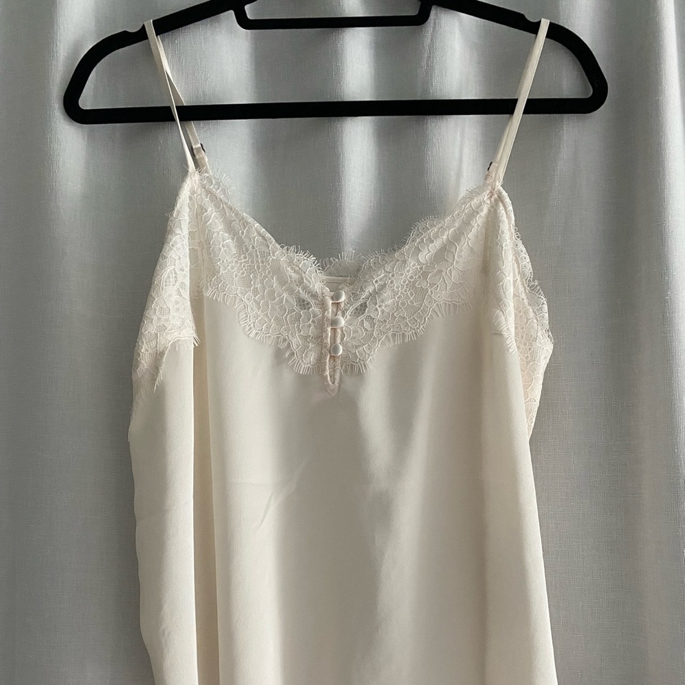 2 pack - Abercrombie & Fitch - Lace Adjustable Tank Tops - White and black